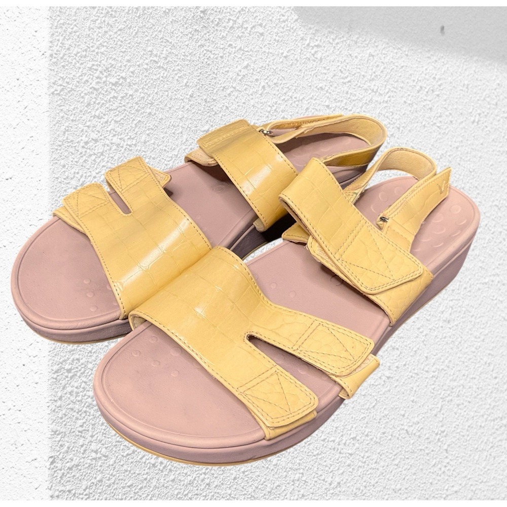 Vionic Roma Comfort Walking Sandals Women's Size 11 Yellow Strappy Platform